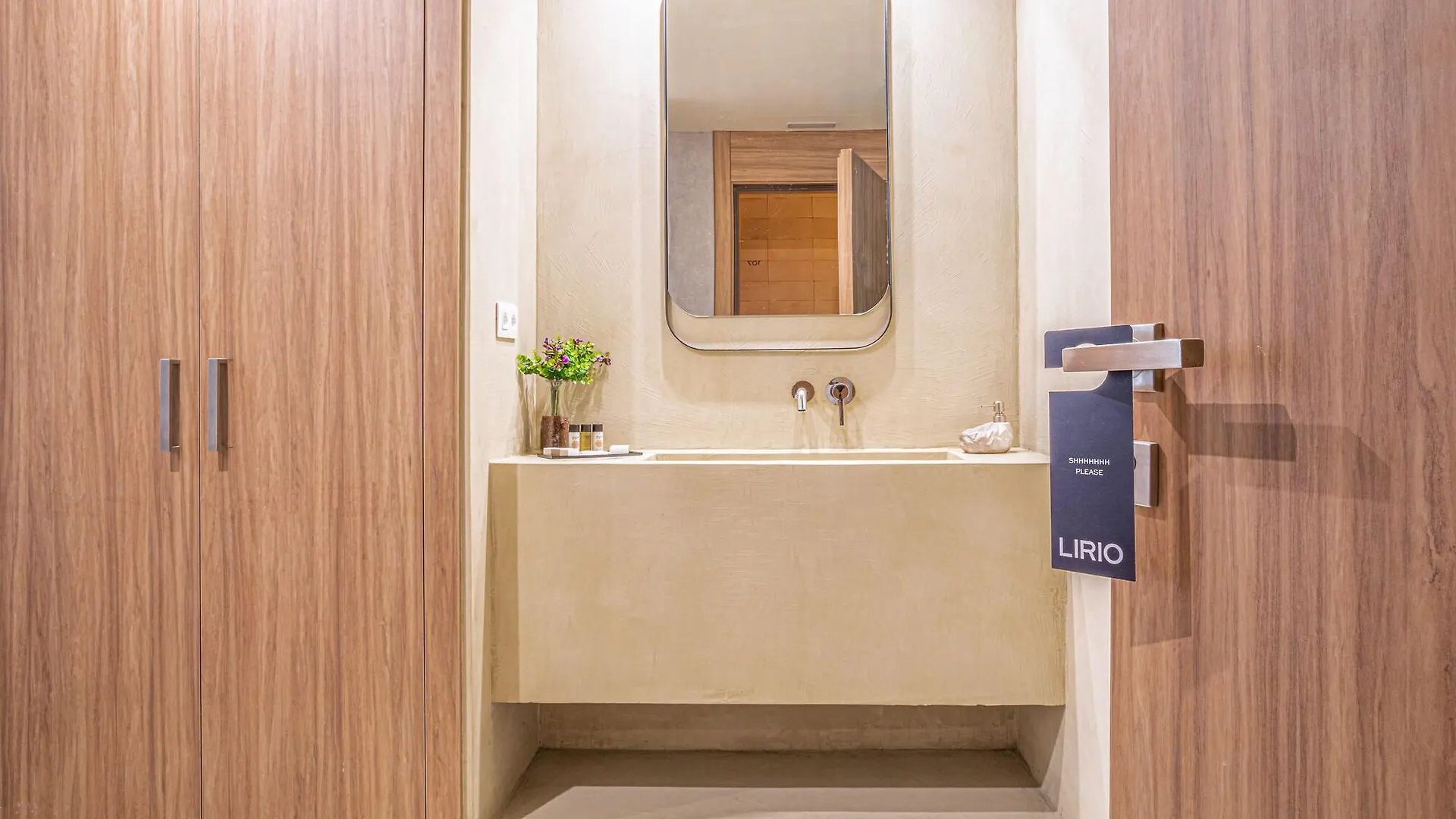 Отель Casa Lirio Барселона